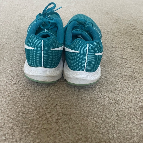 Nike Running Shoes - Picture 3 of 5